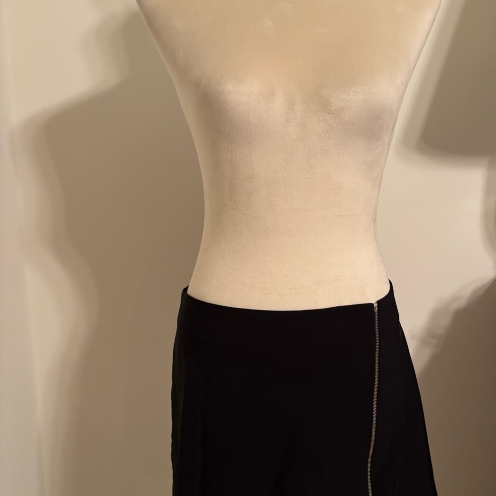 Bebe Black Women's Skirt with Double Zipper Front